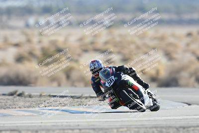 media/Dec-07-2025-CVMA (Sun) [[3e7d2de5dc]]/Race 12- Formula 40 MW and LW/